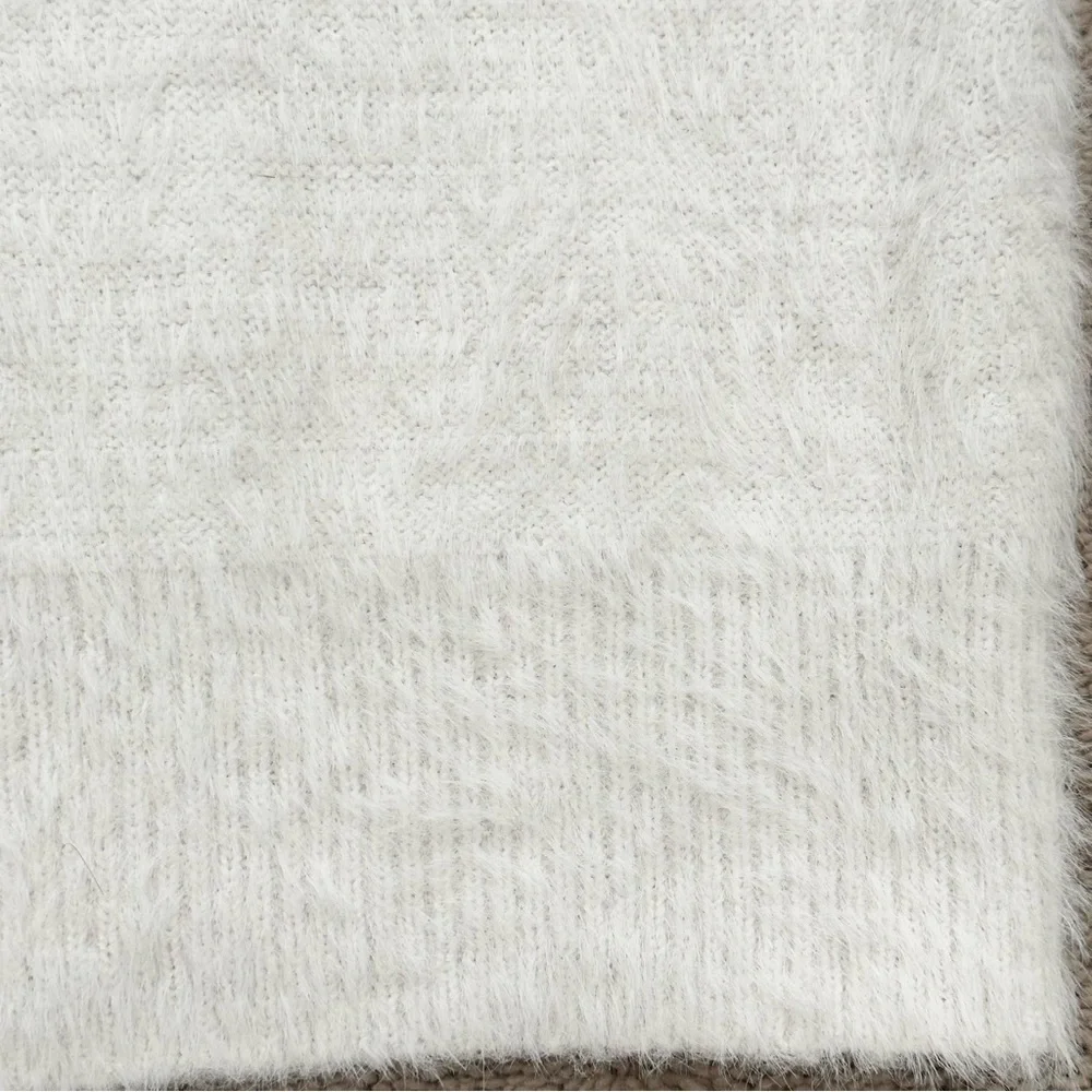 Fluffy White V-Neck Lightweight Fuzzy Sweater - Fall / Holiday / Soft & Cozy